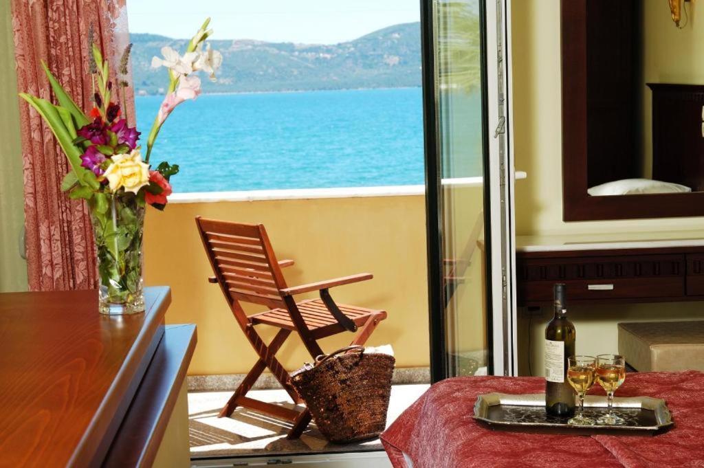 Apidias Lakos Ariadnes Holiday Accommodation מראה חיצוני תמונה